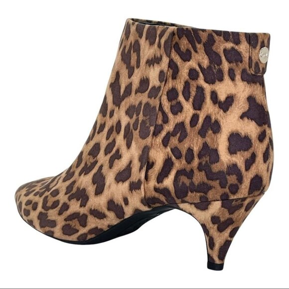 Circus by Sam Edelman Kirby Kitten Heel Medium Width Womens Ankle Boots - Picture 9 of 14